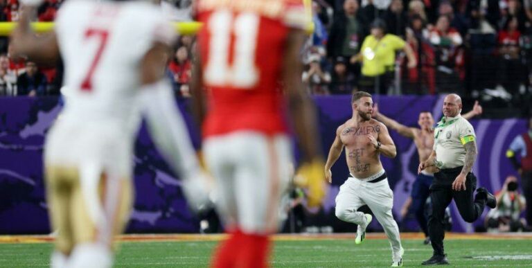 Half Naked Fans Run On Field Others Brawl After Chiefs Super Bowl Win