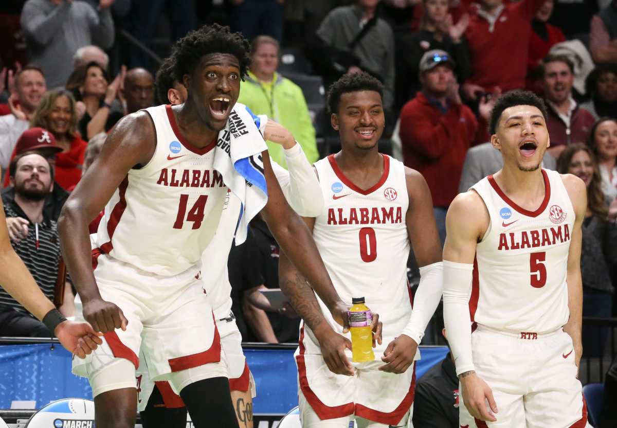 Alabama March Madness Sweet 16 odds Houston UCLA Texas Uconn Princeton