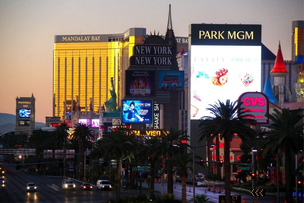Las Vegas Strip Showing No Recession Signs, Says Analyst