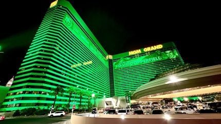 MGM Grand Hotel Slashing Leads to Womanâs Bloody Death, Ex-Husband Contemplates Suicide