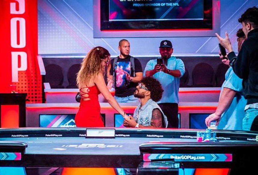 Bracelet & a Ring: Poker Champ Proposes to Girlfriend After WSOP Win