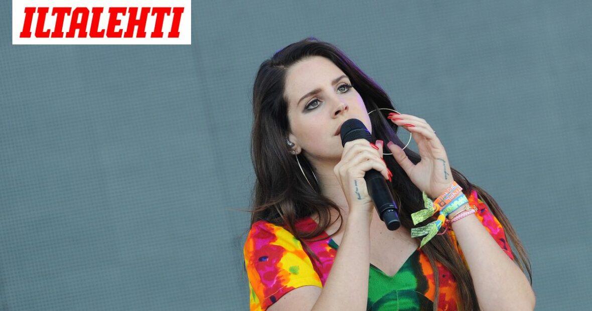 Lana Del Rey poistettiin lavalta myÃ¶hÃ¤stymisensÃ¤ vuoksi â Artistin hÃ¤Ã¤dÃ¶stÃ¤ ristiriitaisia mielipiteitÃ¤