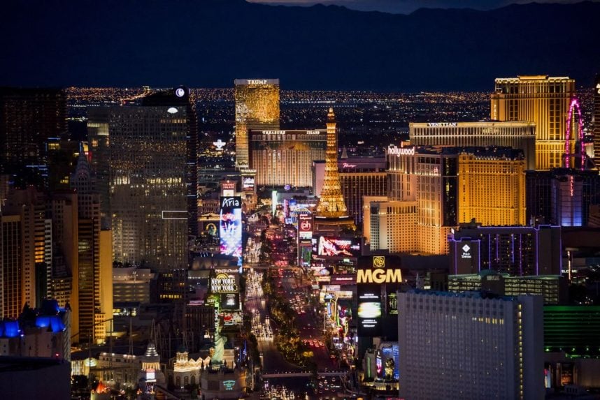 Sands Frontrunner in New York, New Vegas Casinos on Backburner Says Analyst