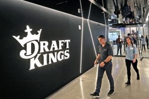 DraftKings Hold, Increasing Consistency Lauded by Analysts
