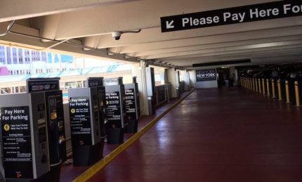 VEGAS PARKING CHARGE-FOR-ALL: Strip Down to 5 Free Casinos