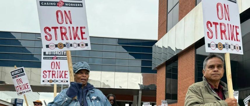 Detroit Casino Workers Remain on Strike, Properties Open