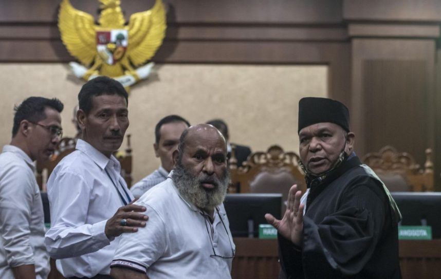 Former Indonesian Governor With Gambling Habit Goes to Prison