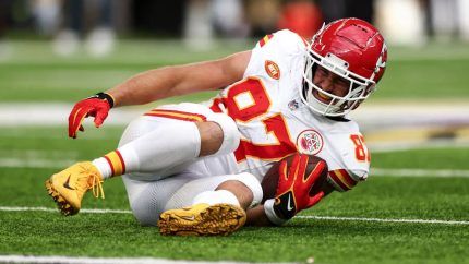 Kansas City Chiefs Tight End Travis Kelce Questionable to Play in Week 6
