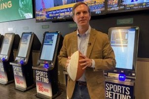 Mobile Devices Increase Sports Betting Handle in Kentucky Weeks after Launch