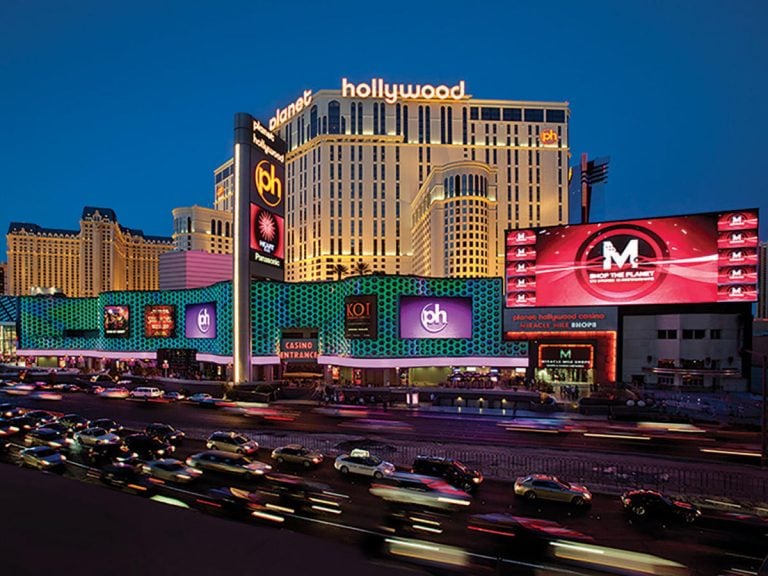 Caesars Shakeup: Slew of Entertainment Execs Leave Casino Giant