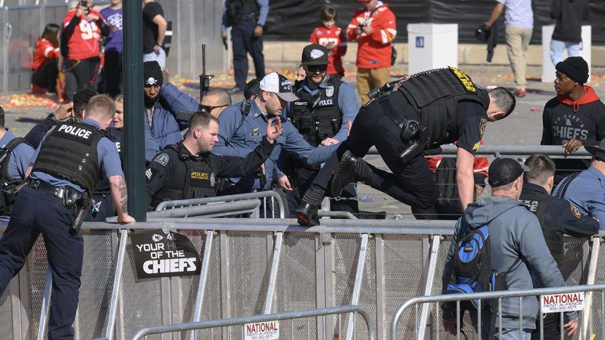 Super Bowl Victory Parade Turns Deadly in Kansas City -- Video
